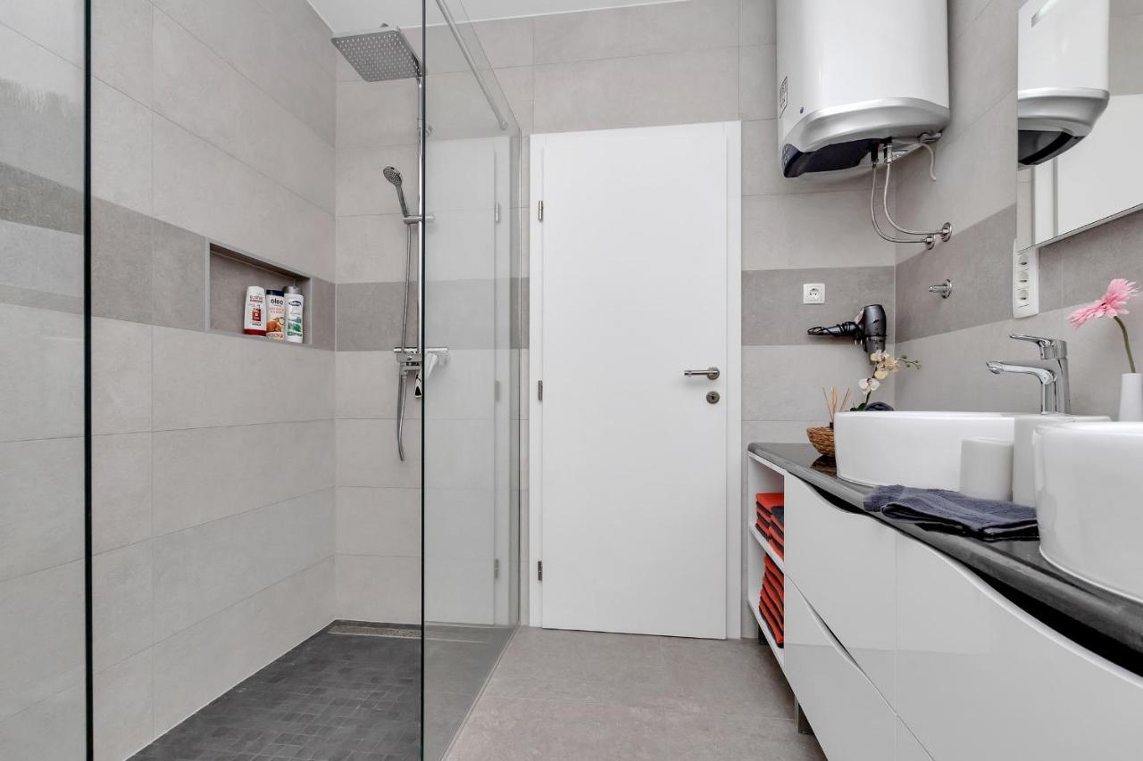 Luxury Apartment Sidro With Free Beach Parking Makarska Exterior foto